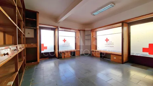 Prédio no Centro Histórico de Peniche com Elevado Potencial de Investimento e Rentabilidade