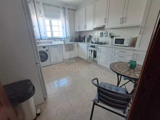 Apartamento T3 com vista mar, piscina e garagem — Praia D'El Rey Golf & Beach Resort