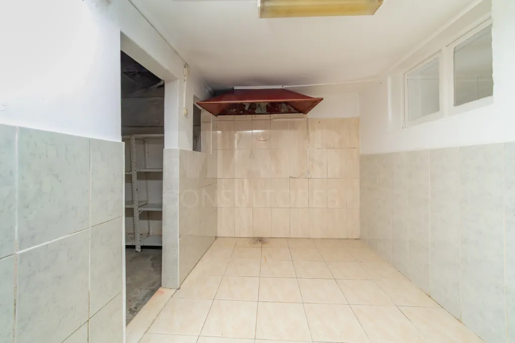 Moradia T1 para remodelação total em Benavente