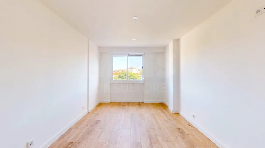 Apartamento T3 remodelado em Pombais - Patameiras Odivelas
