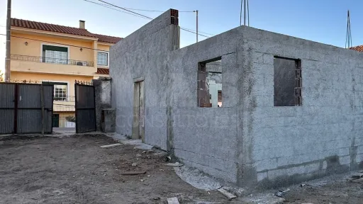 House for reconstruction - Opportunity Vidais