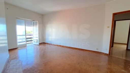 Prédio em Peniche | Investimento com rendimento e potencial de valorização