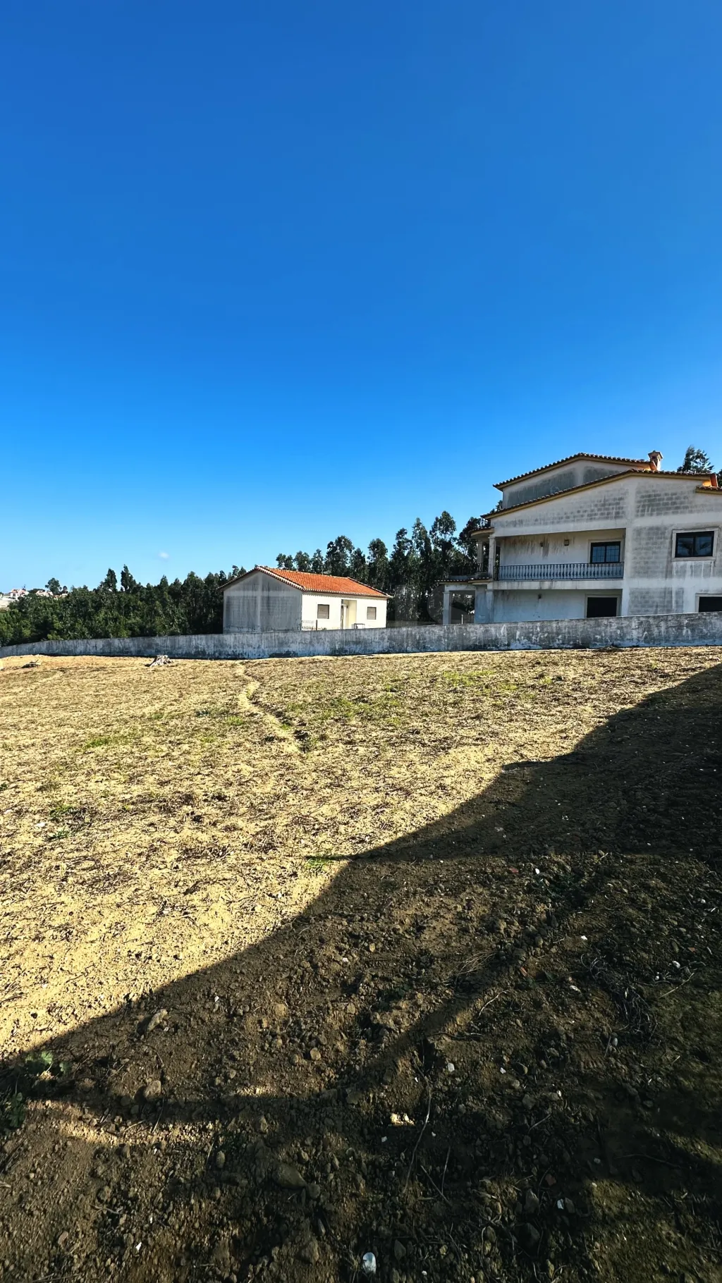 Terreno com 6.042 m² | Potencial de Construção | Santa Bárbara, Lourinhã