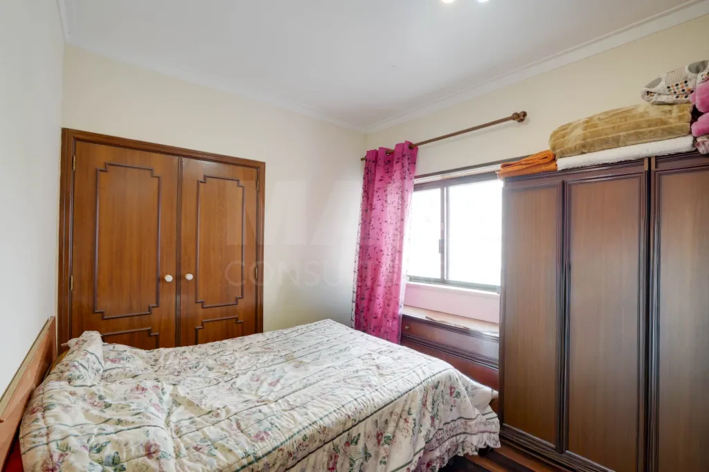 Apartamento T4  Massamá na Praceta Cesário Verde