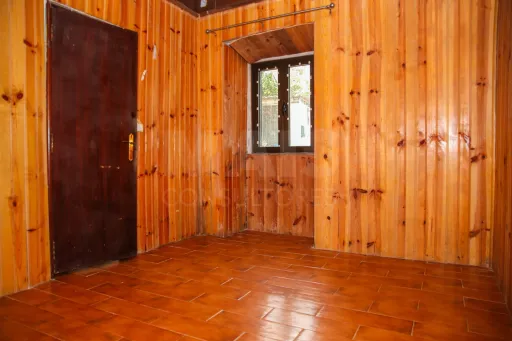 Moradia T2 para Remodelar – Pocariça, Olhalvo
