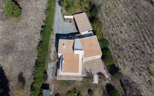 Quintinha com moradia T3 Térrea a 10 minutos de Arruda dos Vinhos