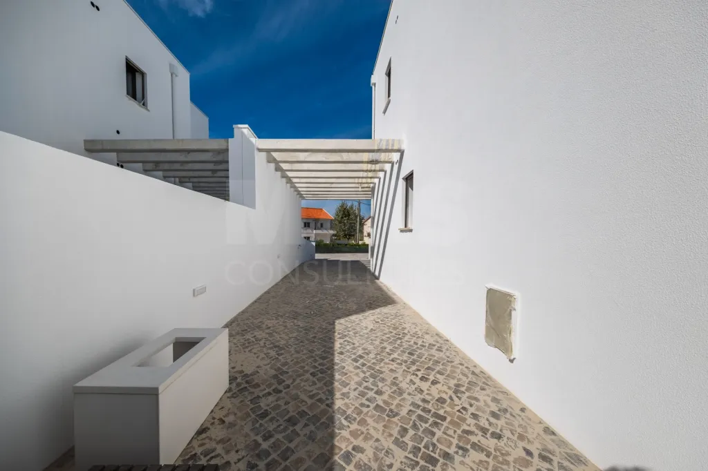 3-Bedroom House (3 Suites) with Pool and Garden - Salir do Porto