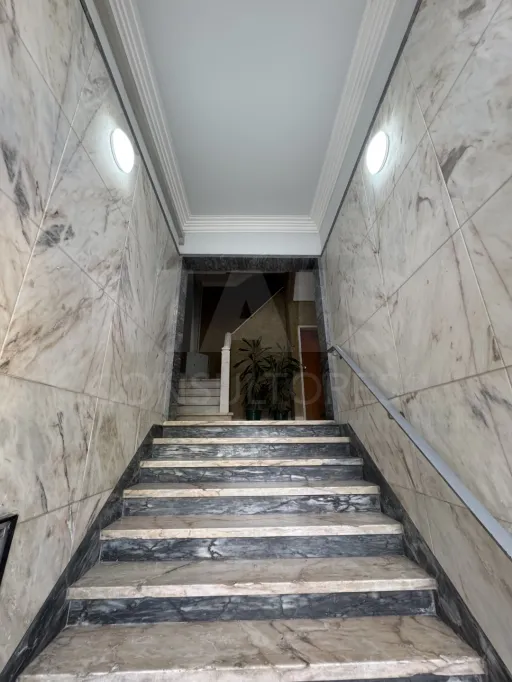 Apartamento T3 remodelado em Pombais - Patameiras Odivelas