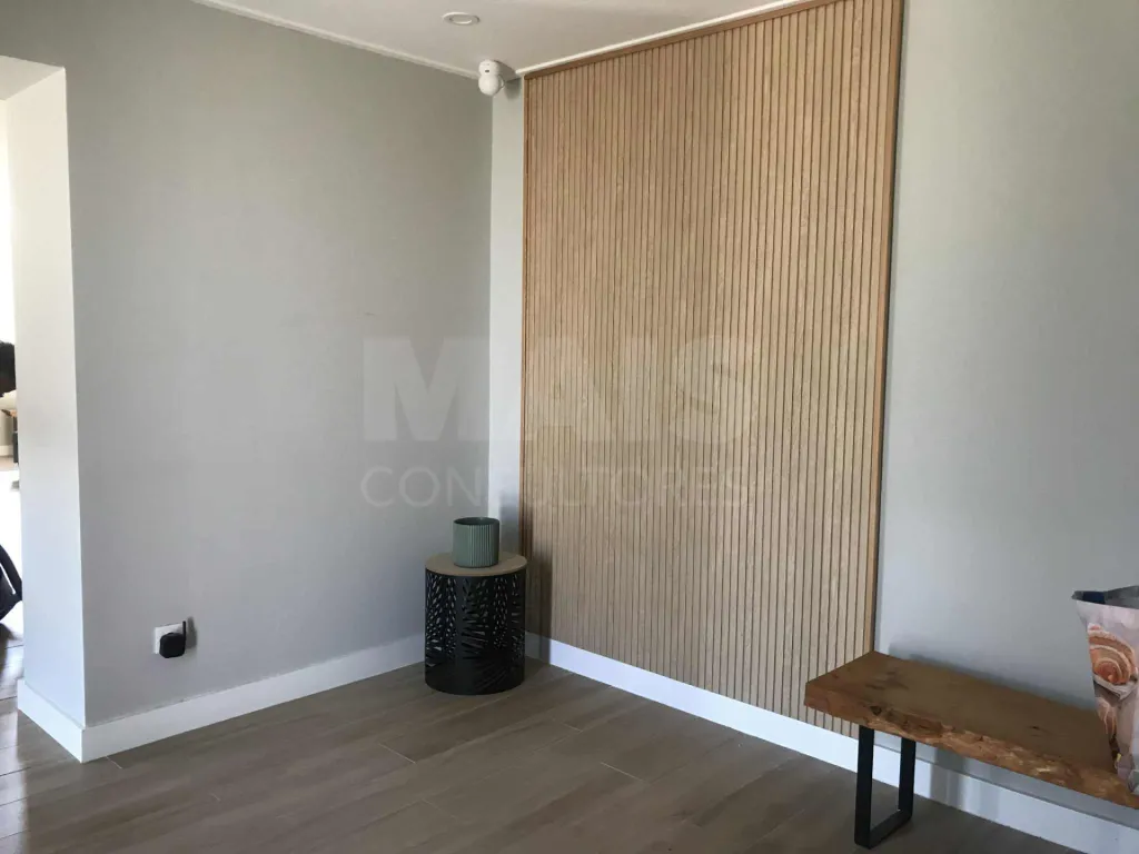 Quinta com moradia T4, piscina e anexos a 35 mint de Lisboa