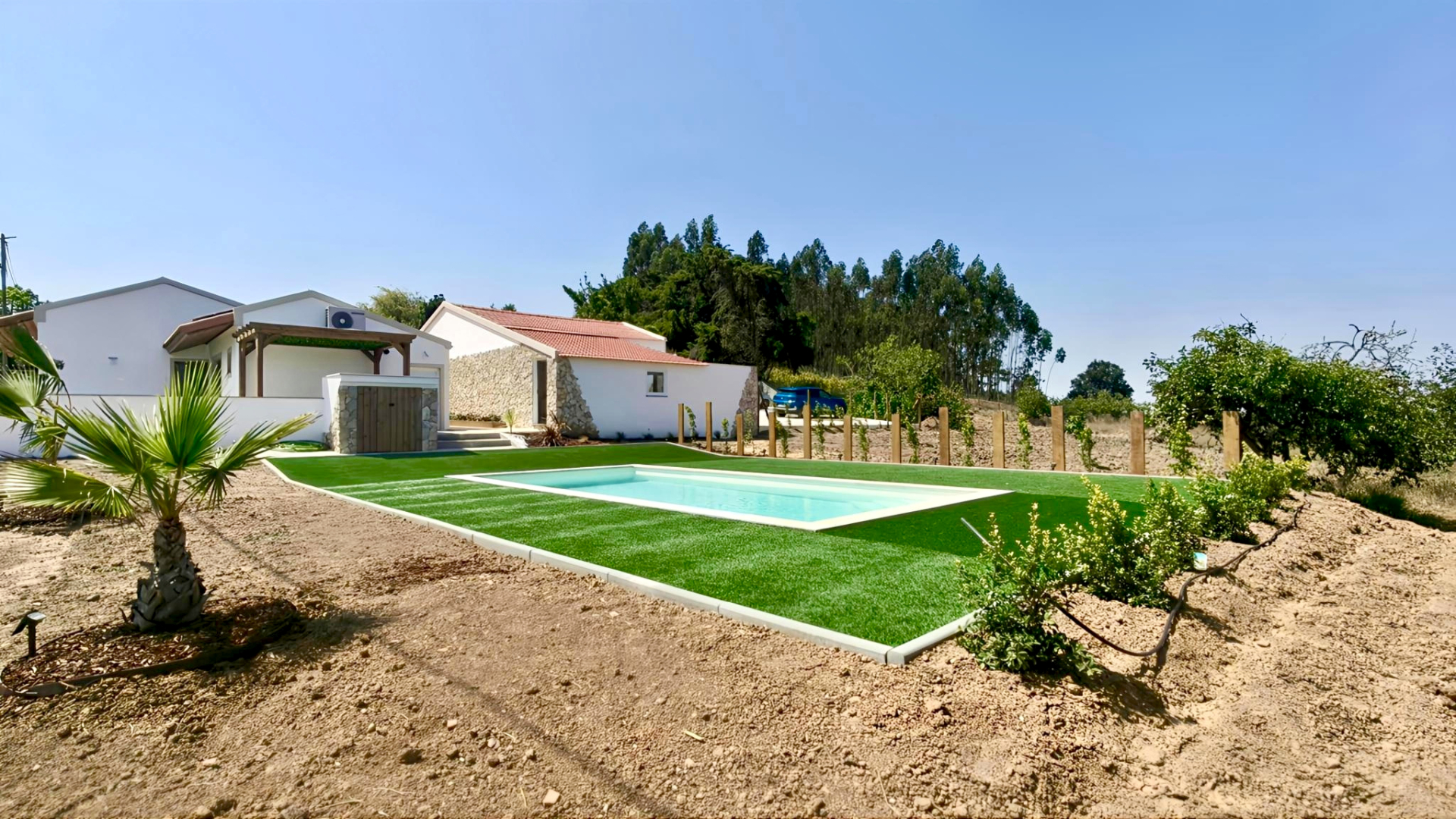 Single-Story 2-Bedroom + 1 House with Pool, Outbuilding, and 3,476 m² Lot | Comfort, Privacy, and Quality of Life