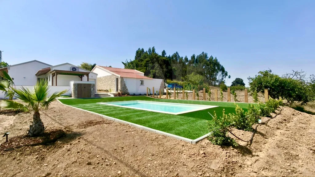 Single-Story 2-Bedroom + 1 House with Pool, Outbuilding, and 3,476 m² Lot | Comfort, Privacy, and Quality of Life