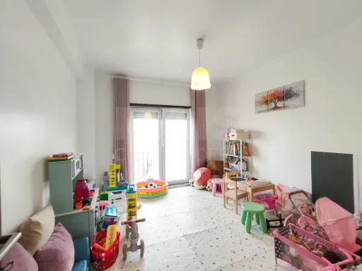 2-Bedroom + 2-Bathroom Duplex with Garage, Terraces, and Unobstructed Views | Avenal – Caldas da Rainha