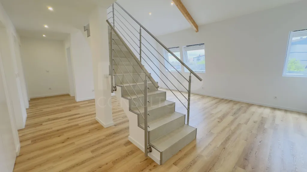 Fully Renovated 4-Bedroom Apartment | Downtown Lourinhã | Space, Elegance, and Comfort