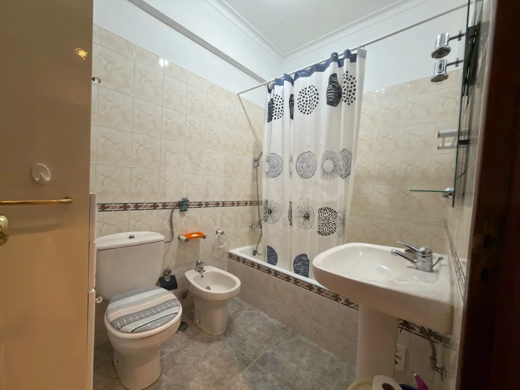 Apartamento T2 mobilado no Forte da Casa