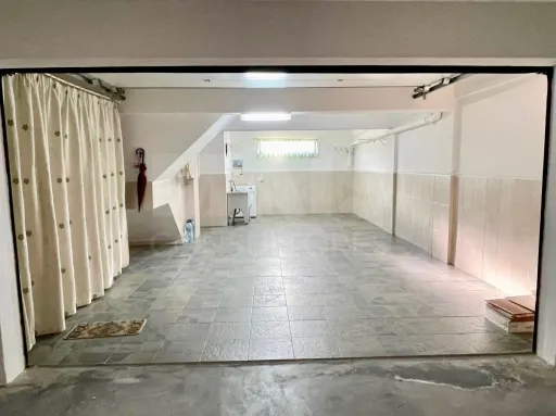 Moradia Geminada T2+2 com Terraço, Garagem Box e Churrasqueira perto de praia