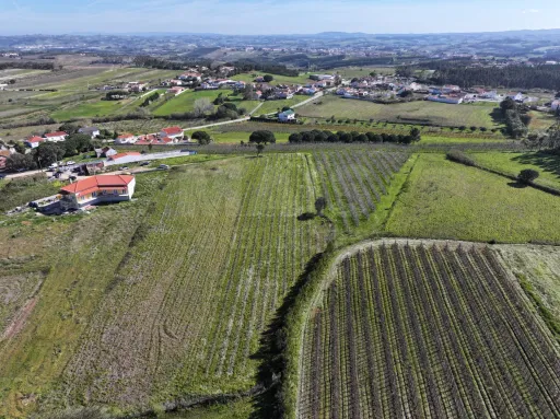 Terreno c/ Projecto & Alvará de Construção até 2028!