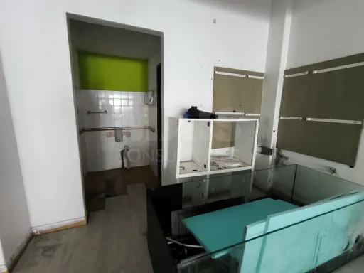 Store in Loures of 83m² fraction B