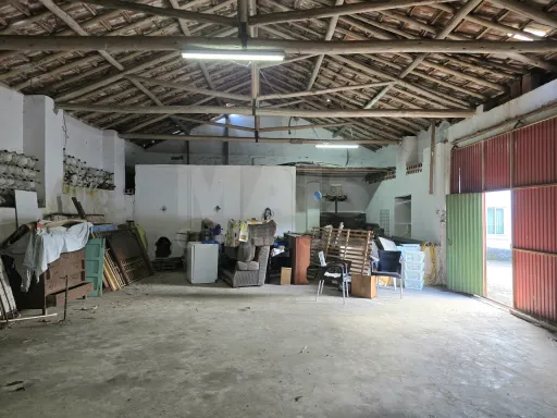 Imóvel com projeto de arquitetura para moradia T3 | Alvorninha