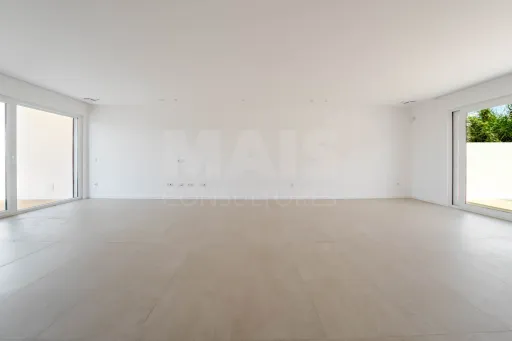 ROOFTOP PRIVATIVO com vista sobre o Atlântico | Moradia T3 com Piscina | COSTA DE PRATA