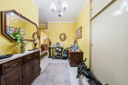 Spacious 3-Bedroom Apartment in Downtown Lourinhã with a Balcony and Terraces