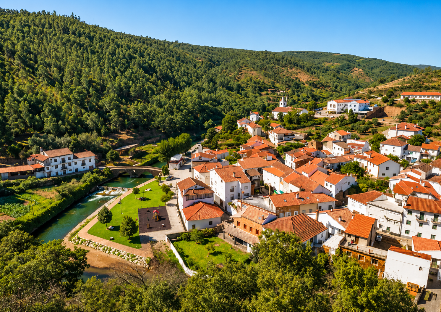 PROPRIEDADE DE CARÁTER NA N2 | 400 m² DE CONSTRUÇÃO, OLIVAL E POTENCIAL TURÍSTICO