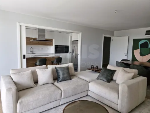 Luxury 3-bedroom apartment with balconies and garage