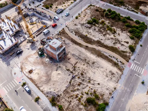 Construção de Moradia Nova com Piscina a Minutos da Praia do Baleal