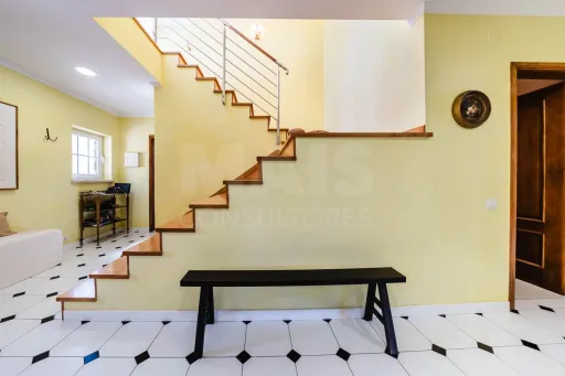 Moradia T5 em Lourinhã com Vista Mar, Piscina Aquecida e Jardim