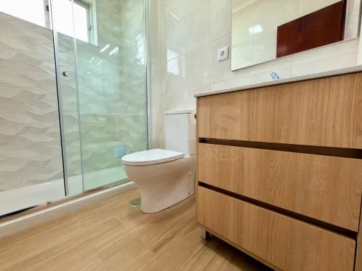 Apartamento T2  / 2 andar esquerdo