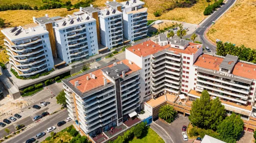 Premium 3-Bedroom Apartment with Two Enclosed Garages | 219 sq ft | Colinas do Cruzeiro