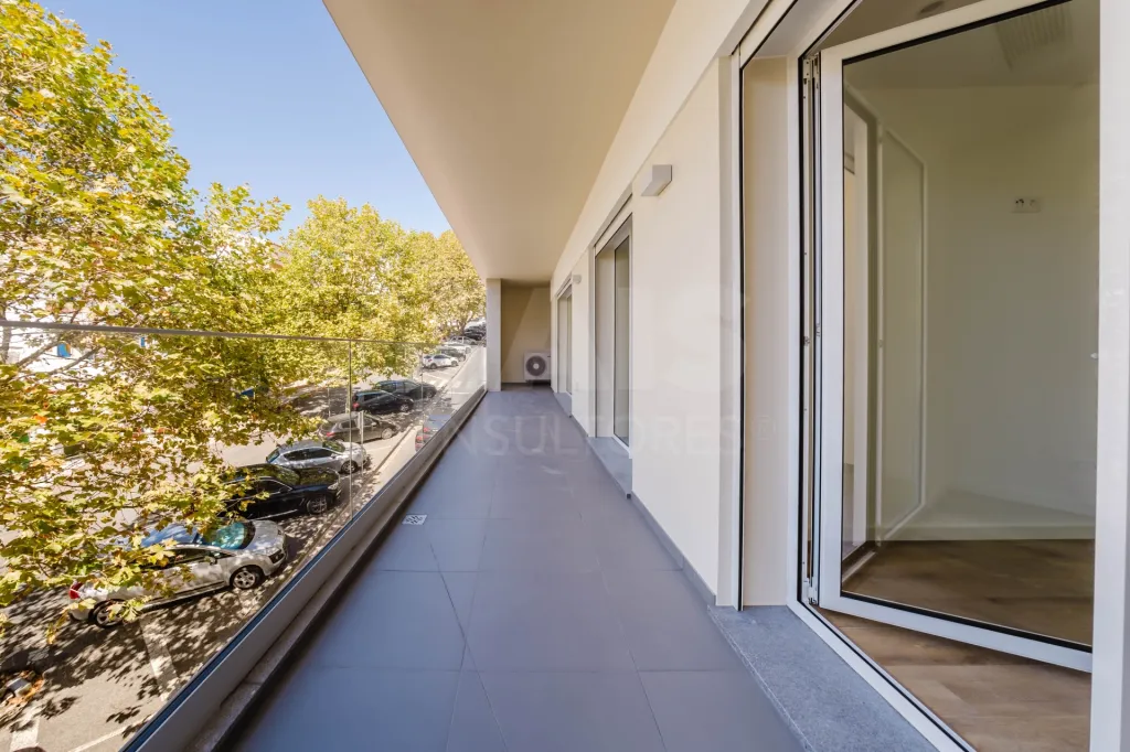 Apartamento T2 na Nazaré c/ 2 lugares de garagem