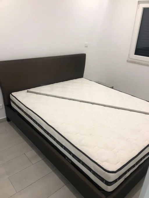 Apartamento T1 Remodelado no Centro de Samora Correia
