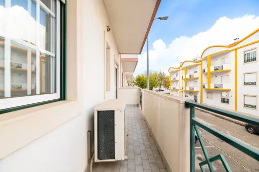 Apartamento T3 |1º Andar| Lareira com recuperador | Ar condicionado