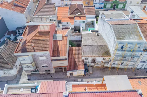 Moradia para reabilitação em Alhandra