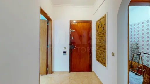 Apartamento T3 Remodelado no Centro de Oeiras | Elevador | 105 m² | Excelente Oportunidade