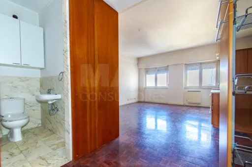 T4 Lumiar – Espaçoso Apartamento Próximo da Estação de Metro