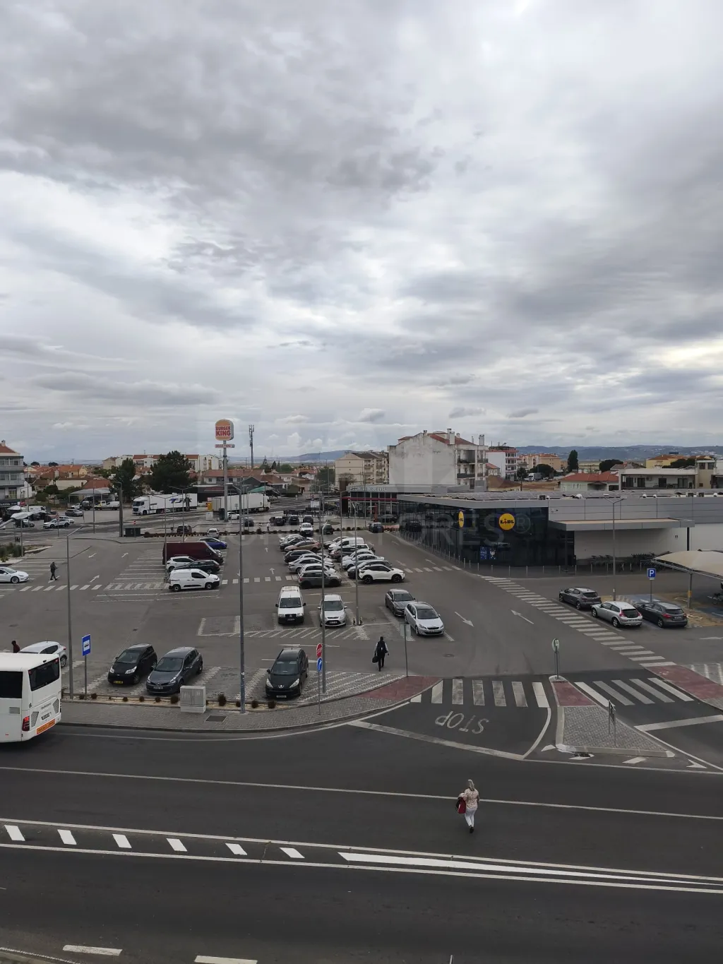 3-bedr. apartment in gated community in Porto Alto / Samora Correia