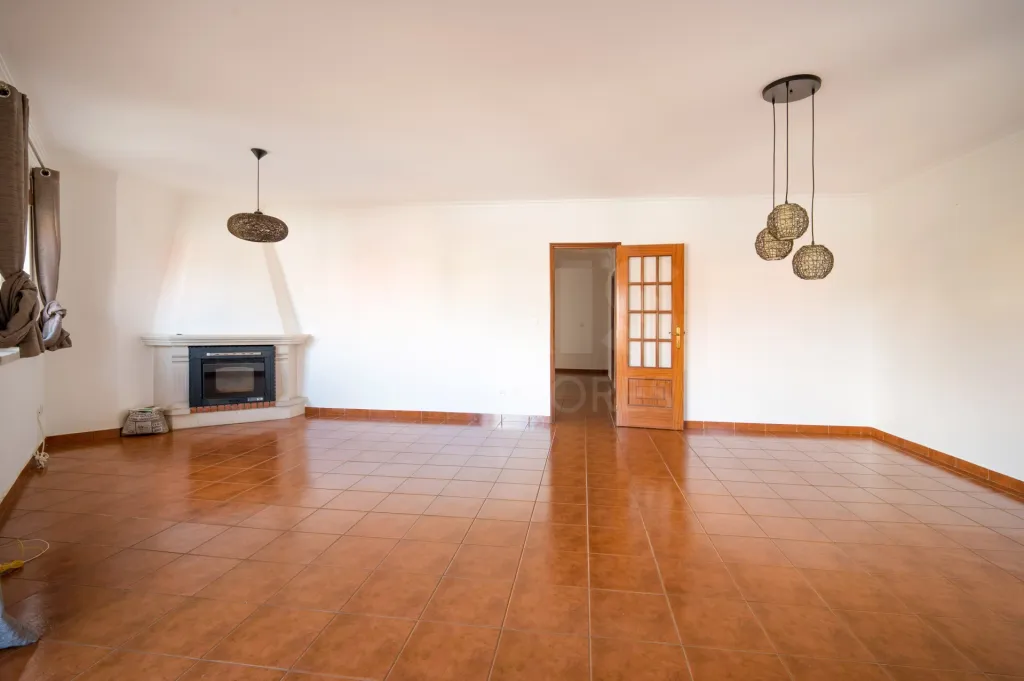 Apartamento T3 no Centro do Cadaval