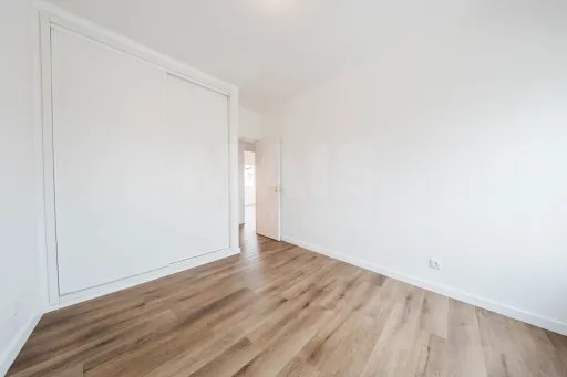 Apartamento T2 com Parqueamento em localização central – Caldas da Rainha