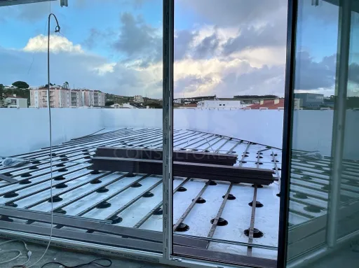 Exclusiva Penthouse Duplex T4 com Piscina Privada | Lourinhã