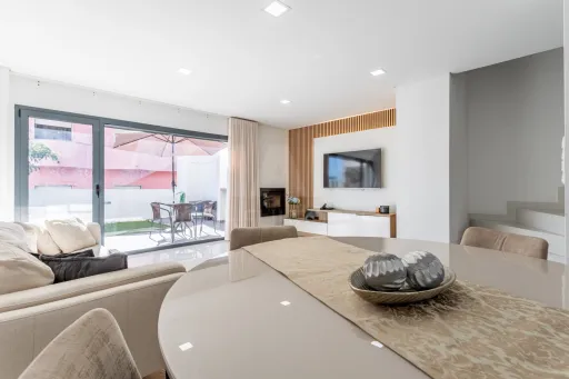 Beautiful 2+1 bedroom villa in Foros de Amora - Seixal