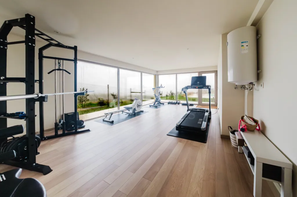 Apartamento T2 com terraço em condomínio privado perto da praia – Honeysands Residences, Areia Branca