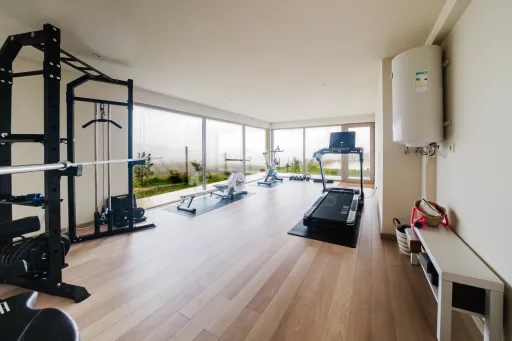 Apartamento T2 com terraço em condomínio privado perto da praia – Honeysands Residences, Areia Branca