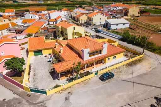 Moradia na Praia dos Super Tubos