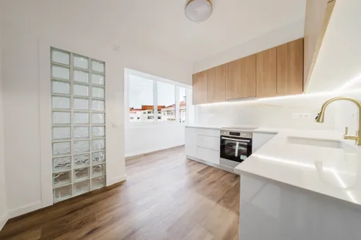 Apartamento T2 com Parqueamento em localização central – Caldas da Rainha