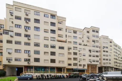 Loja em Benfica com 300 m2