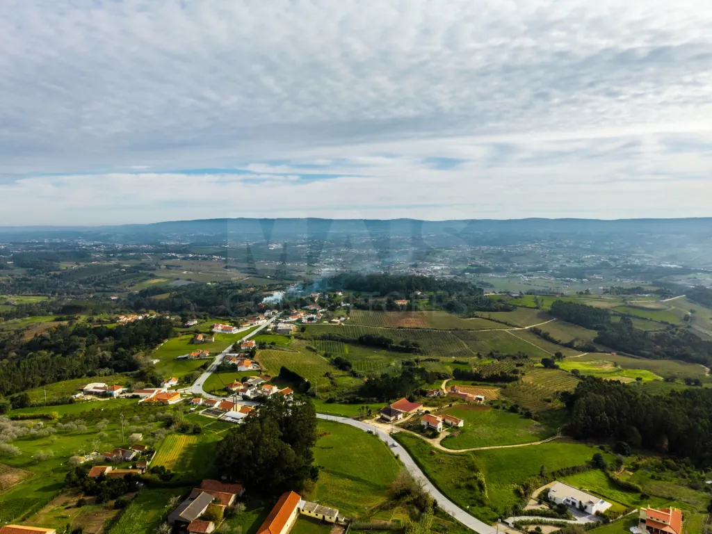 Terreno para construção de 2 Moradias