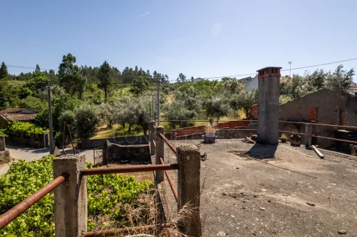 PROPRIEDADE DE CARÁTER NA N2 | 400 m² DE CONSTRUÇÃO, OLIVAL E POTENCIAL TURÍSTICO