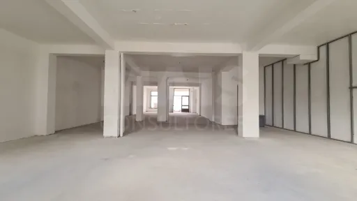 Loja para Transformação em Apartamento T3+1