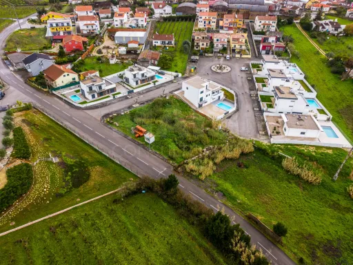 Single storey house under construction in Vermelha, Cadaval